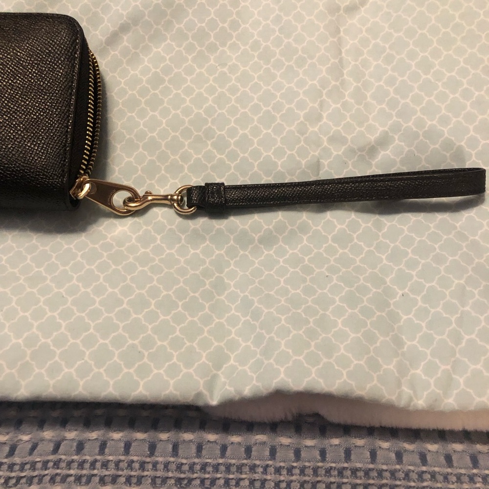 EUC Coach Long Zip Wallet Like New - Used 2 Months - Picture 3 of 6